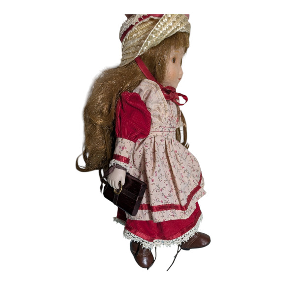 Vintage Holly Hobbie - Porcelain -First Day of School - Collectable - Picture 5 of 6